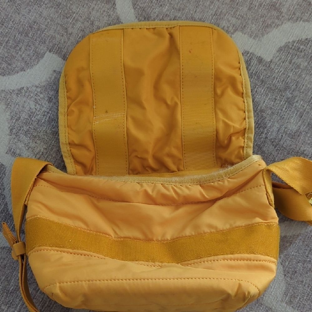 Yellow 💛 Herschel Supply Company Orange Belt Bag with Adjustable Strap - Picture 6 of 10